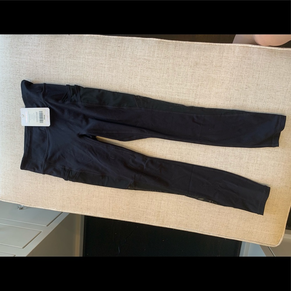 New unworn Fabletics pants